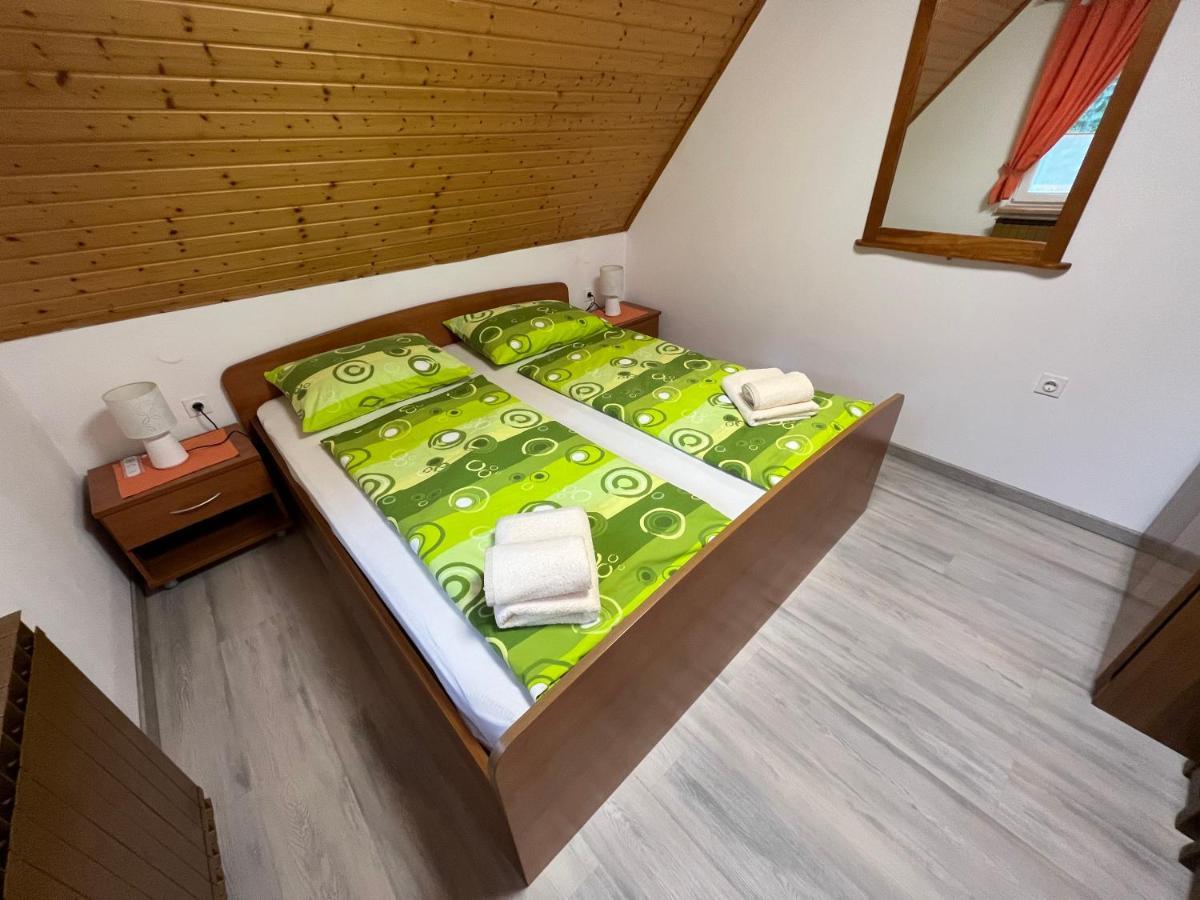 Apartmaji In Sobe Cuder Soča Exterior foto
