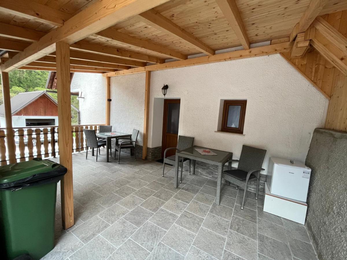 Apartmaji In Sobe Cuder Soča Exterior foto