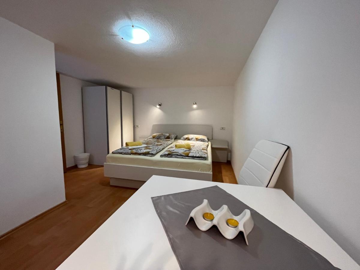 Apartmaji In Sobe Cuder Soča Exterior foto